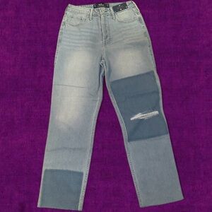 Hollister Ultra High-Rise Straight Leg jeans